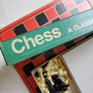 1977 Vintage Milton Bradley Chess Board Game 4735 Complete Set